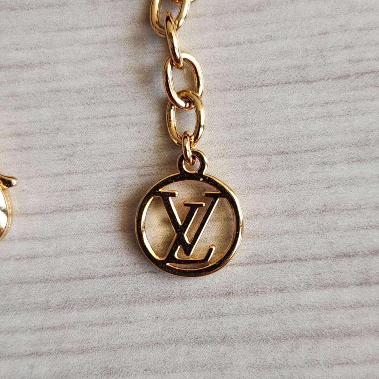 Louis Vuitton Naramek