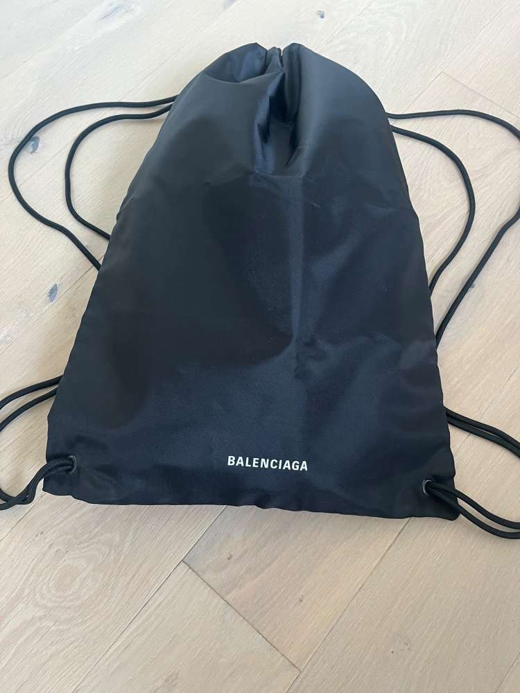 Balenciaga vrecko