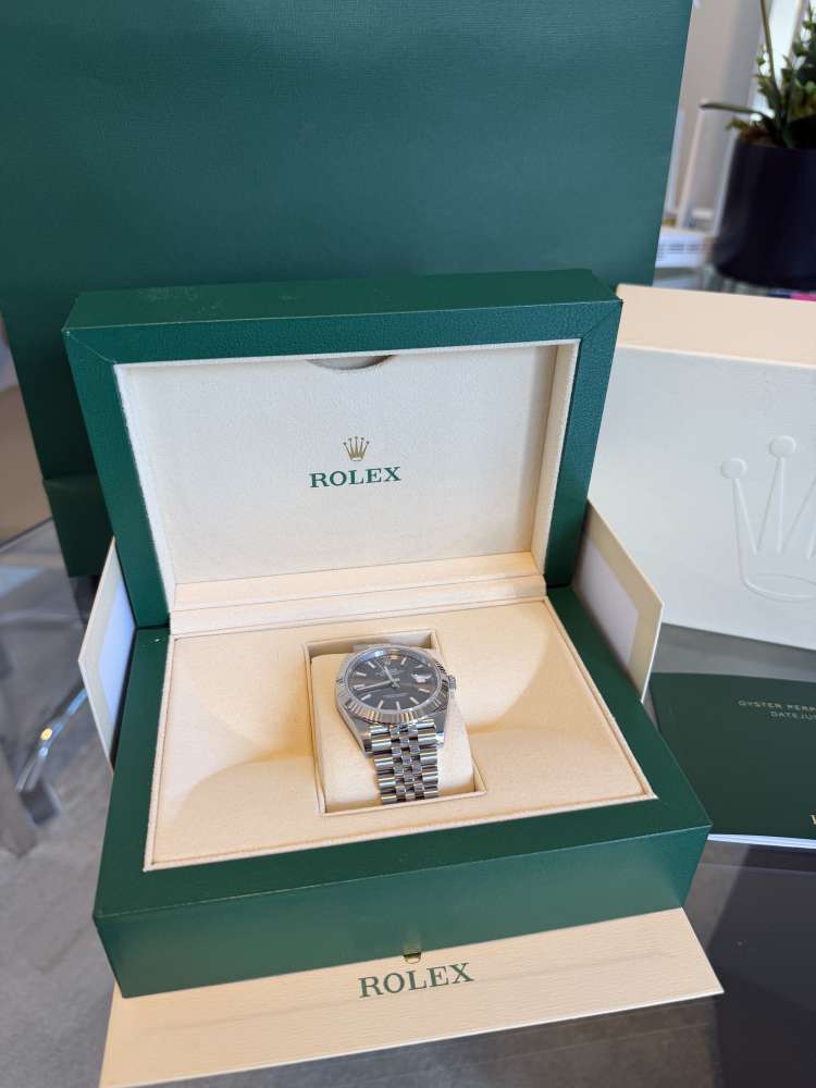 Rolex Oyster Perpetual Datejust 41