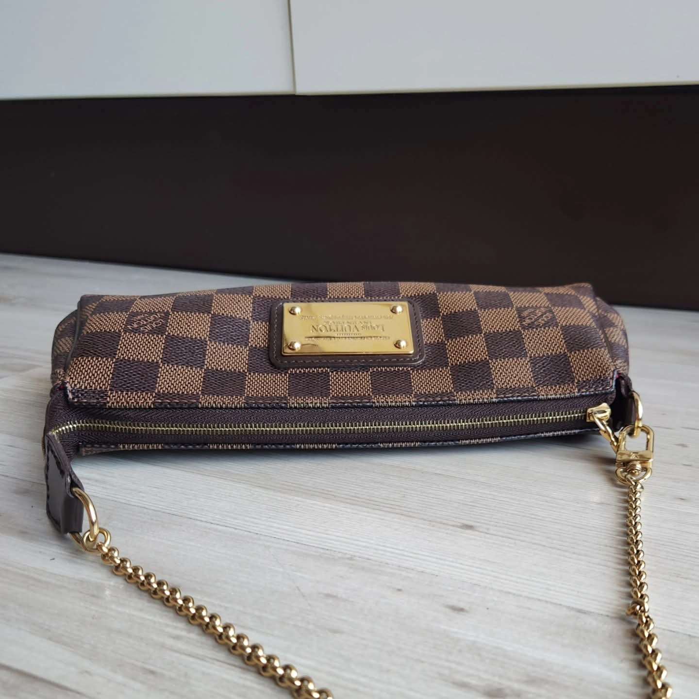 Louis Vuitton Eva Damier ebene