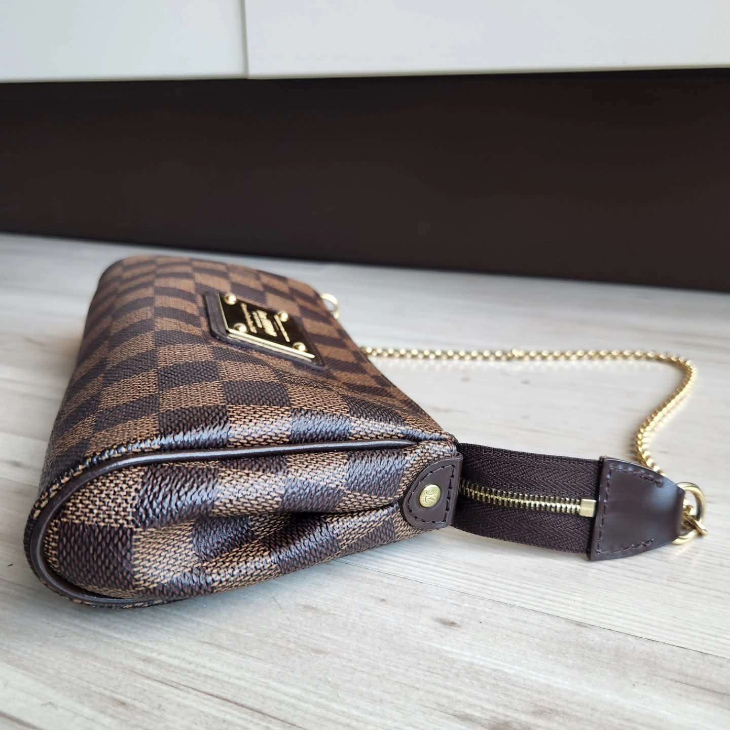 Louis Vuitton Eva Damier ebene