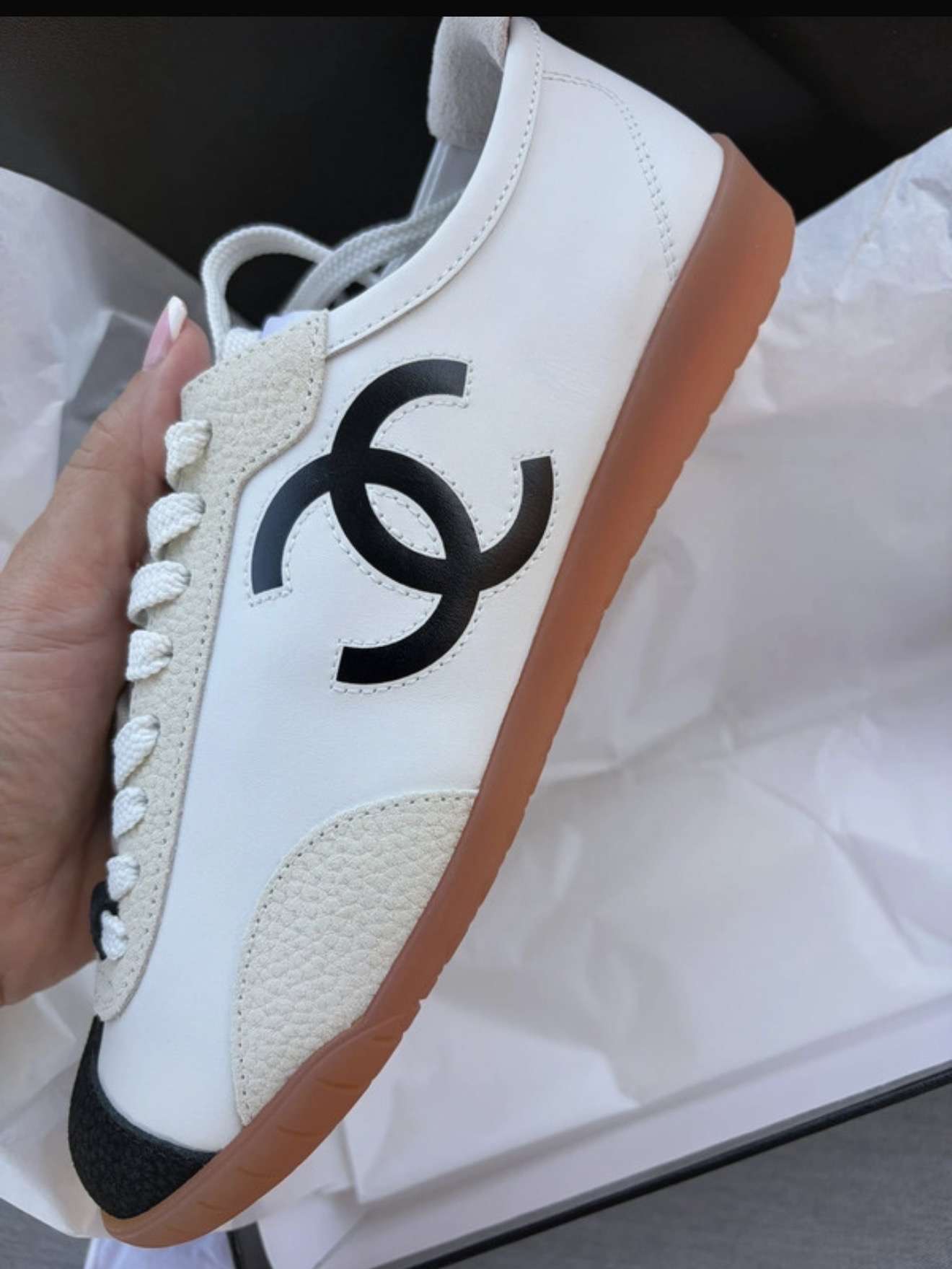 Chanel tenisky
