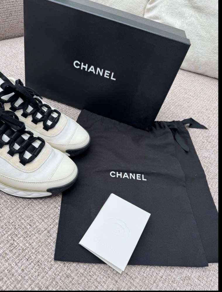 Chanel tenisky