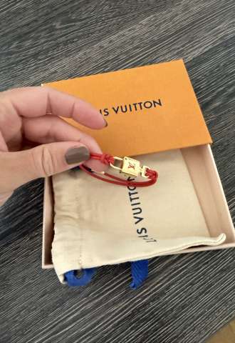 https://www.vipluxury.sk/Naramek Louis Vuitton
