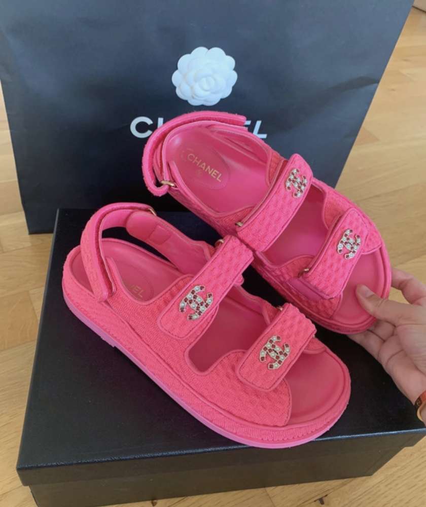 Chanel sandalky