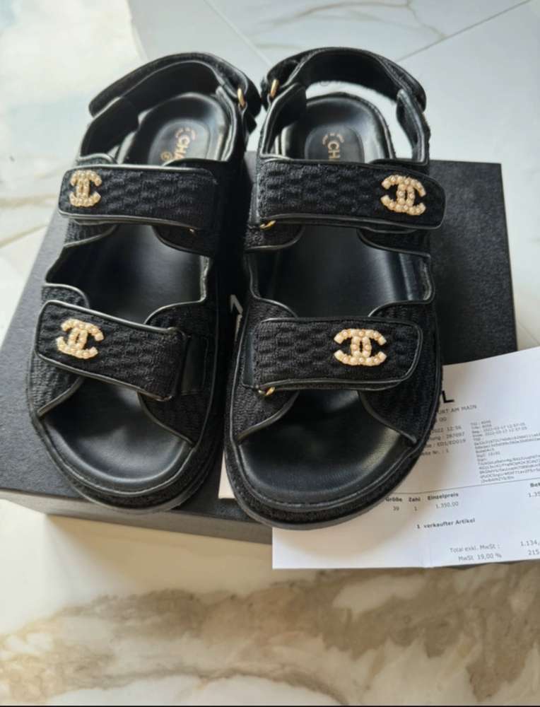 Chanel sandalky