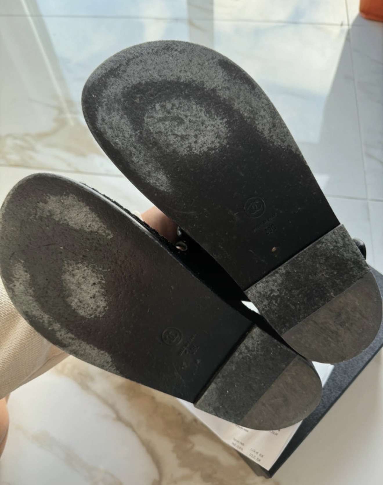 Chanel sandalky