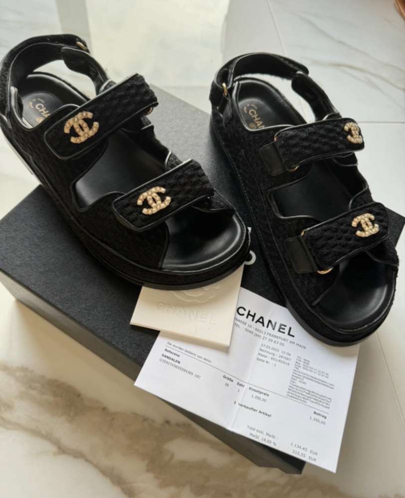 Chanel sandalky