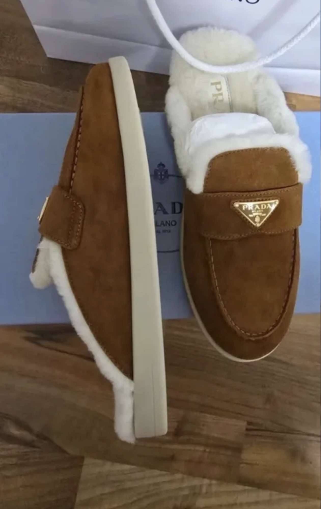 Prada šľapky