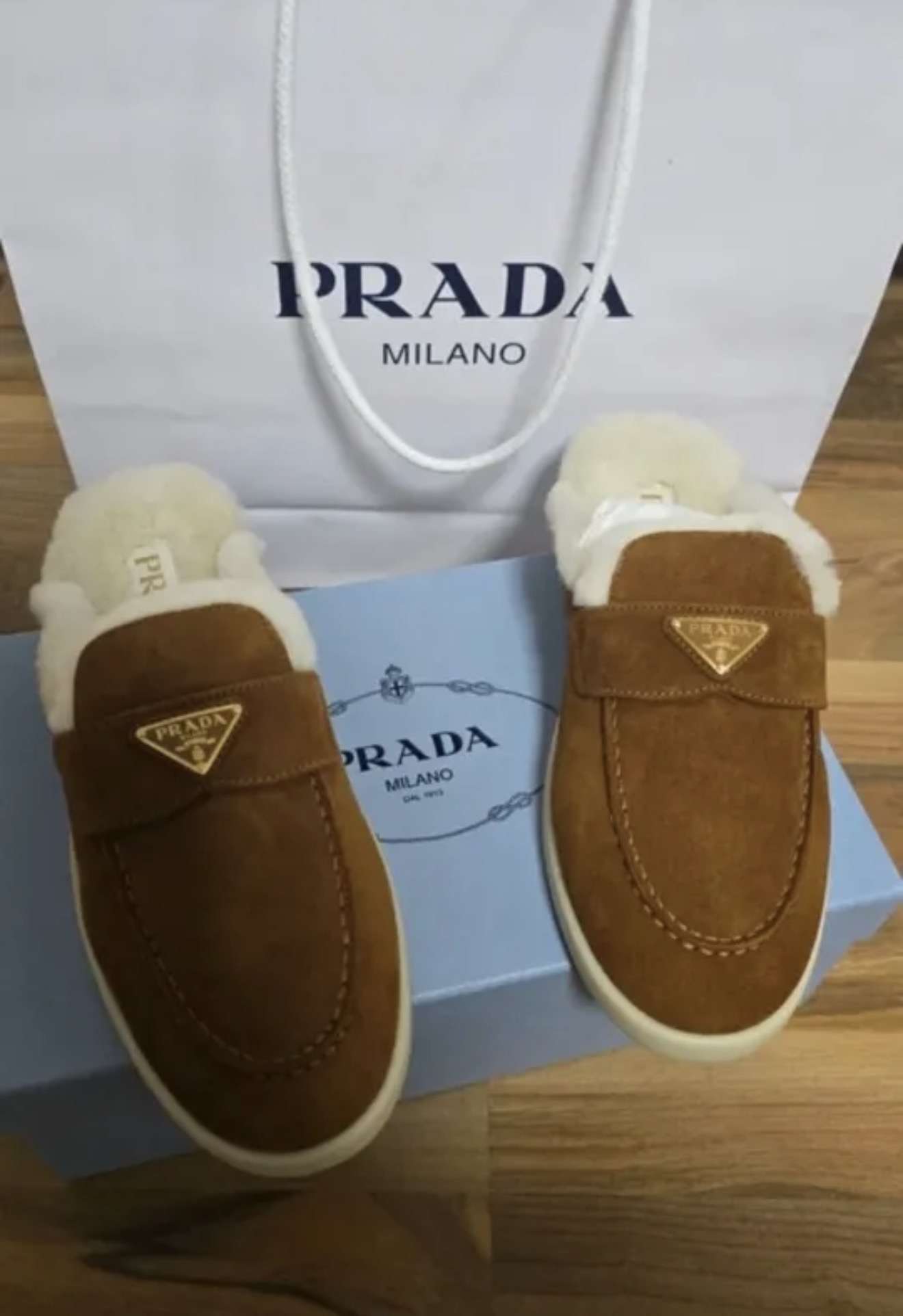 Prada šľapky