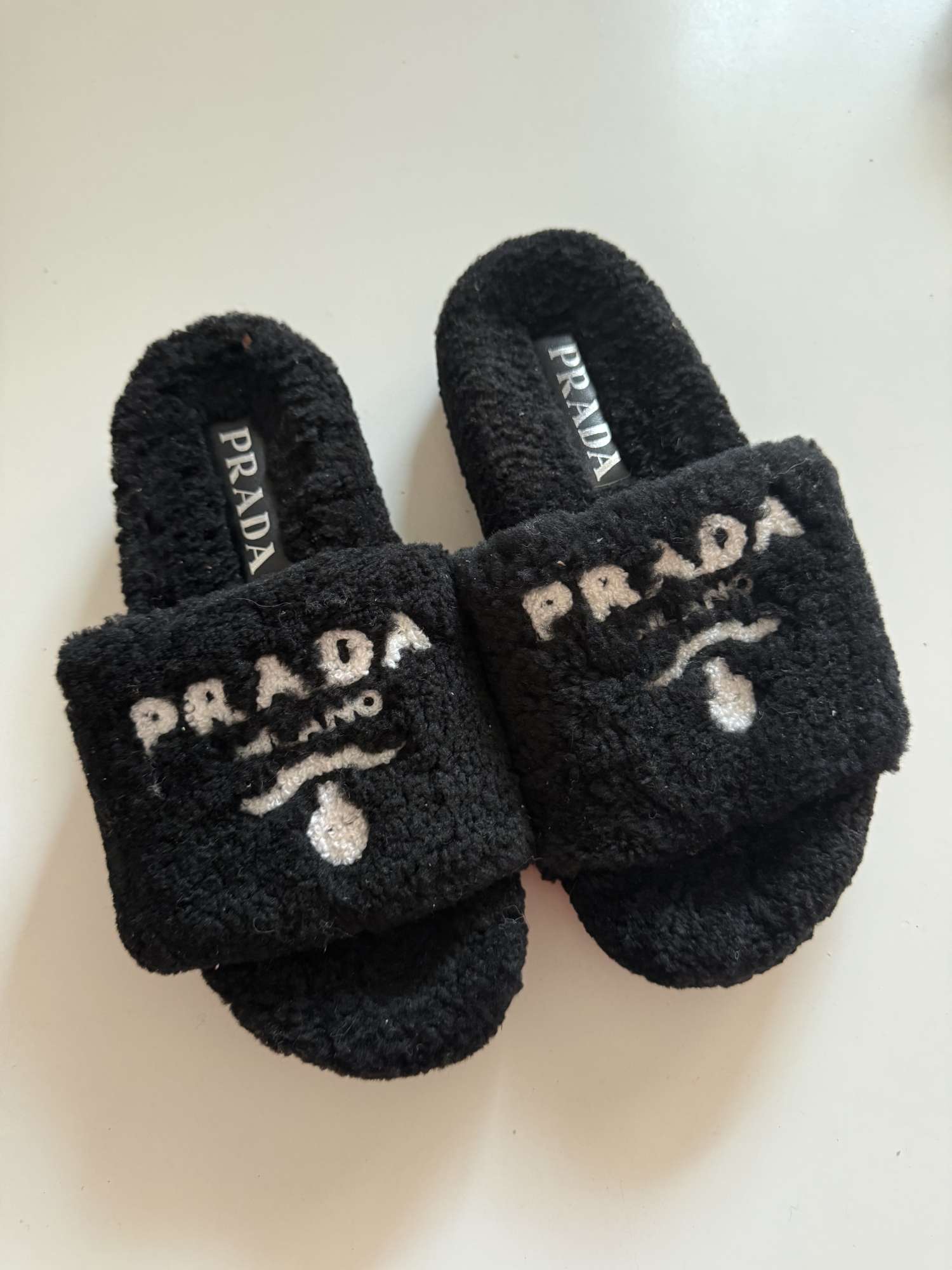 Prada šľapky 37