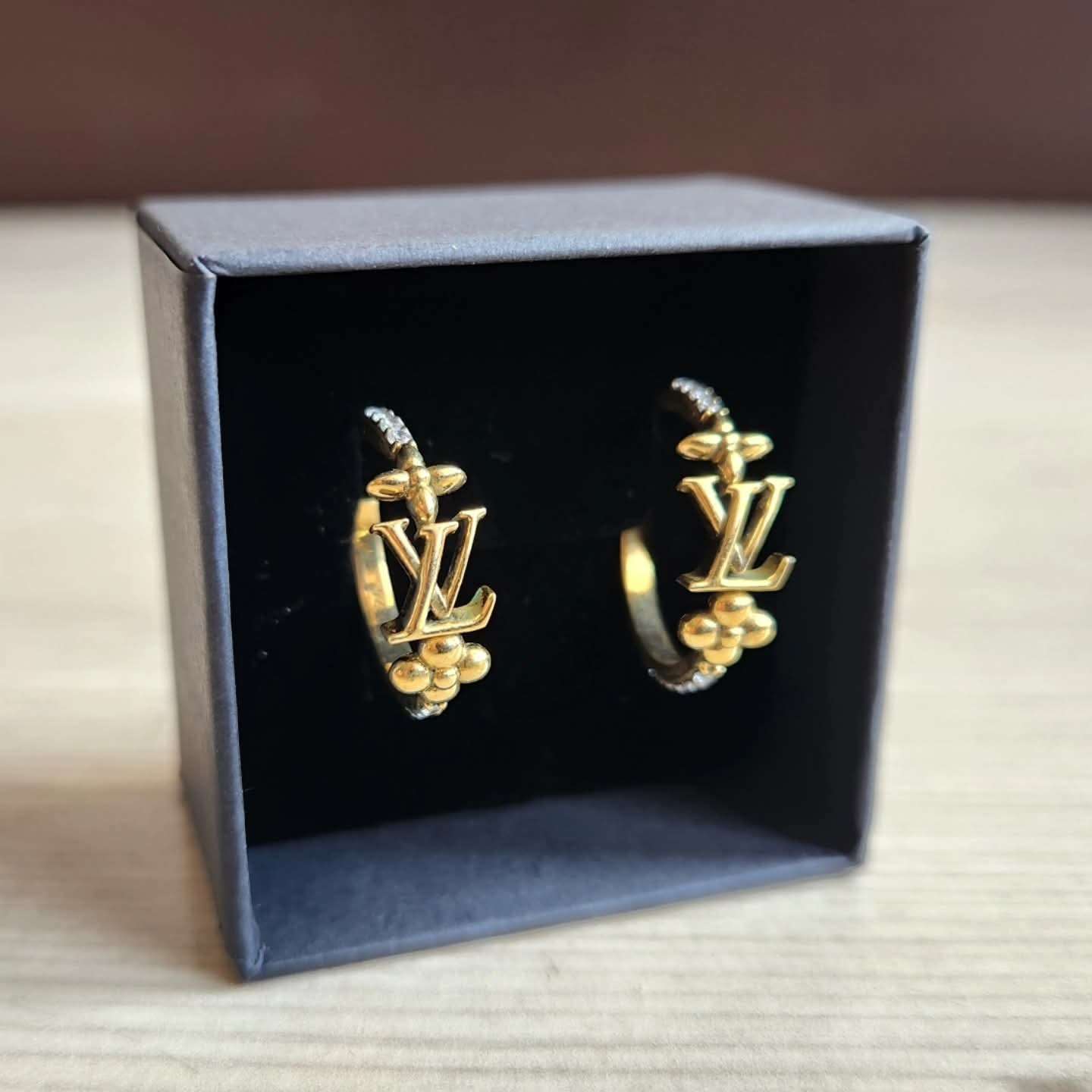 Louis Vuitton Nausnice