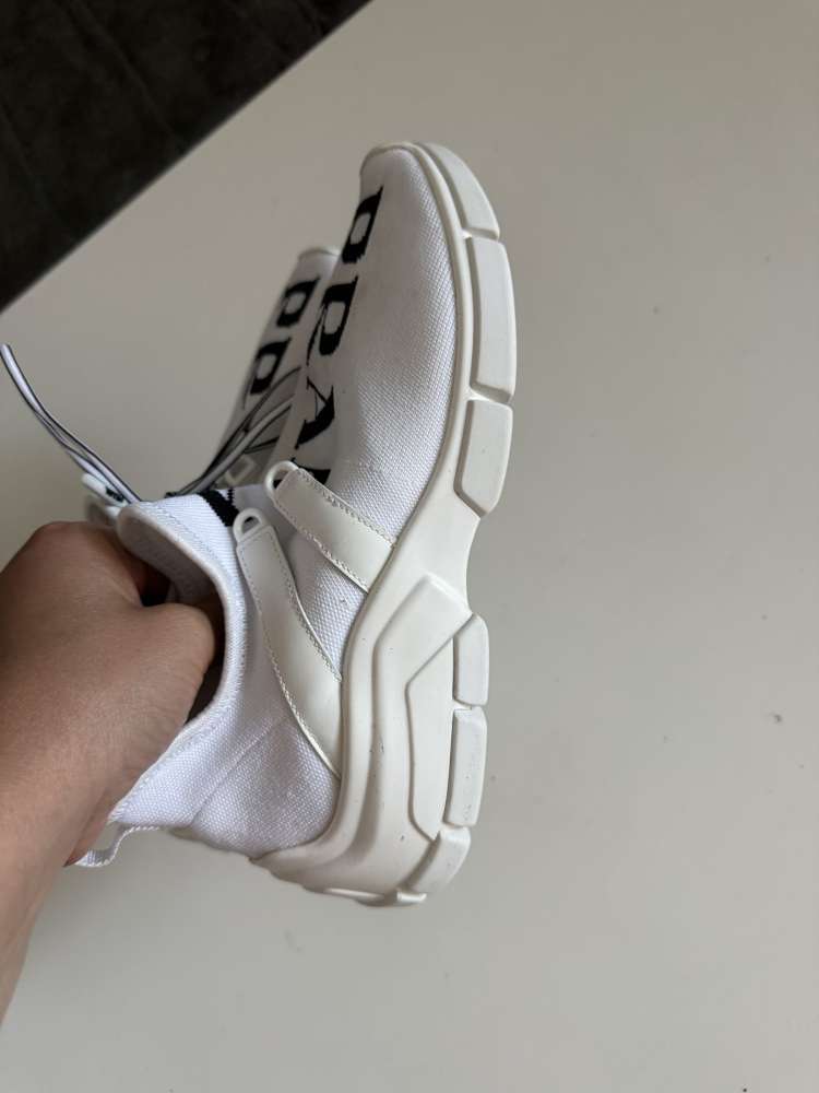 Prada nasuchovacky tenisky 36