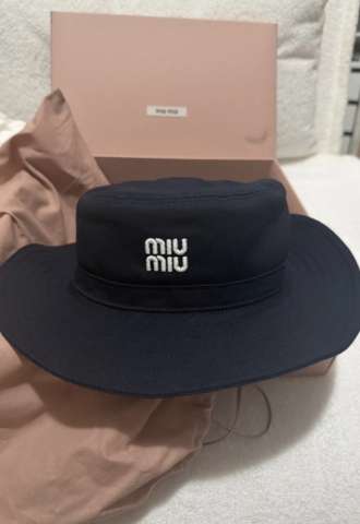 https://www.vipluxury.sk/Miu miu klobúk