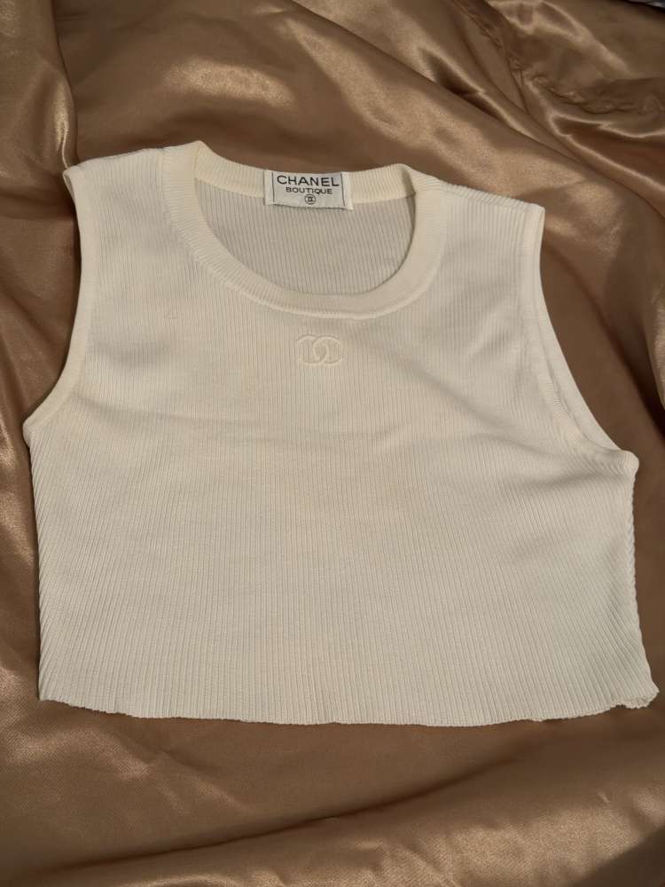 Chanel crop top