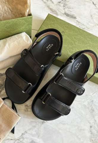 https://www.vipluxury.sk/Gucci dámske kožené sandálky veľkosť 39