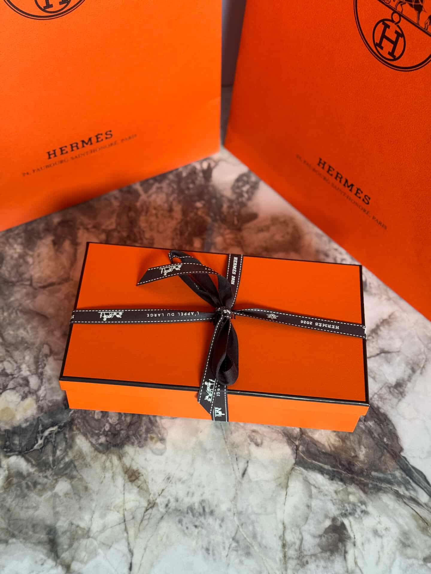 Hermes Kelly to go
