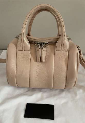https://www.vipluxury.sk/Alexander Wang Rocco bag mini