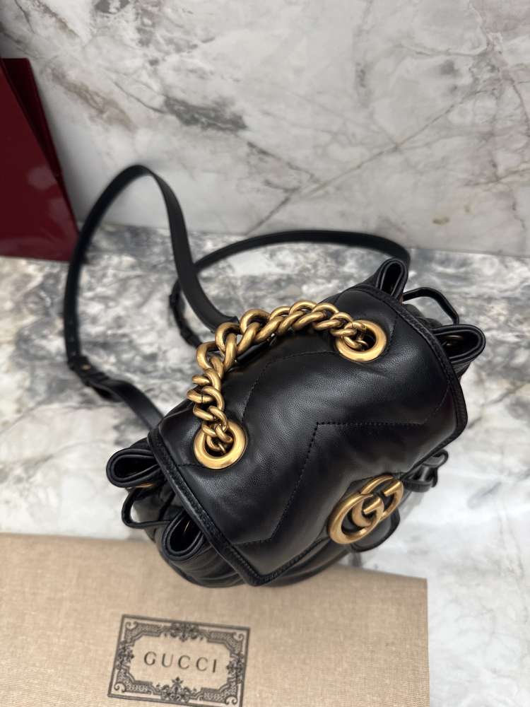 Gucci marmont kožený ruksak