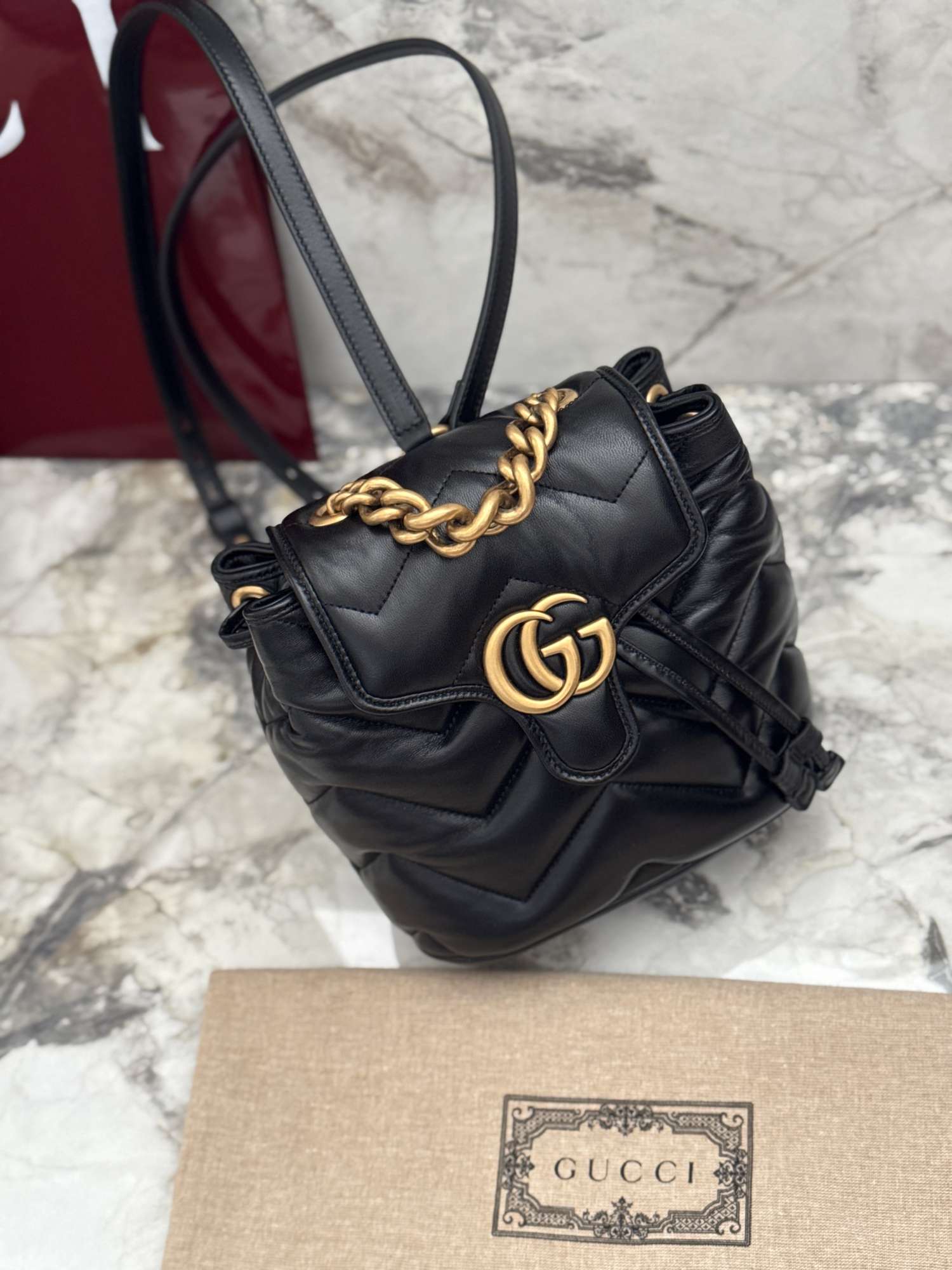 Gucci marmont kožený ruksak