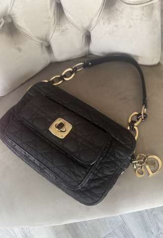 https://www.vipluxury.sk/Christian Dior Cannage Charming pocket