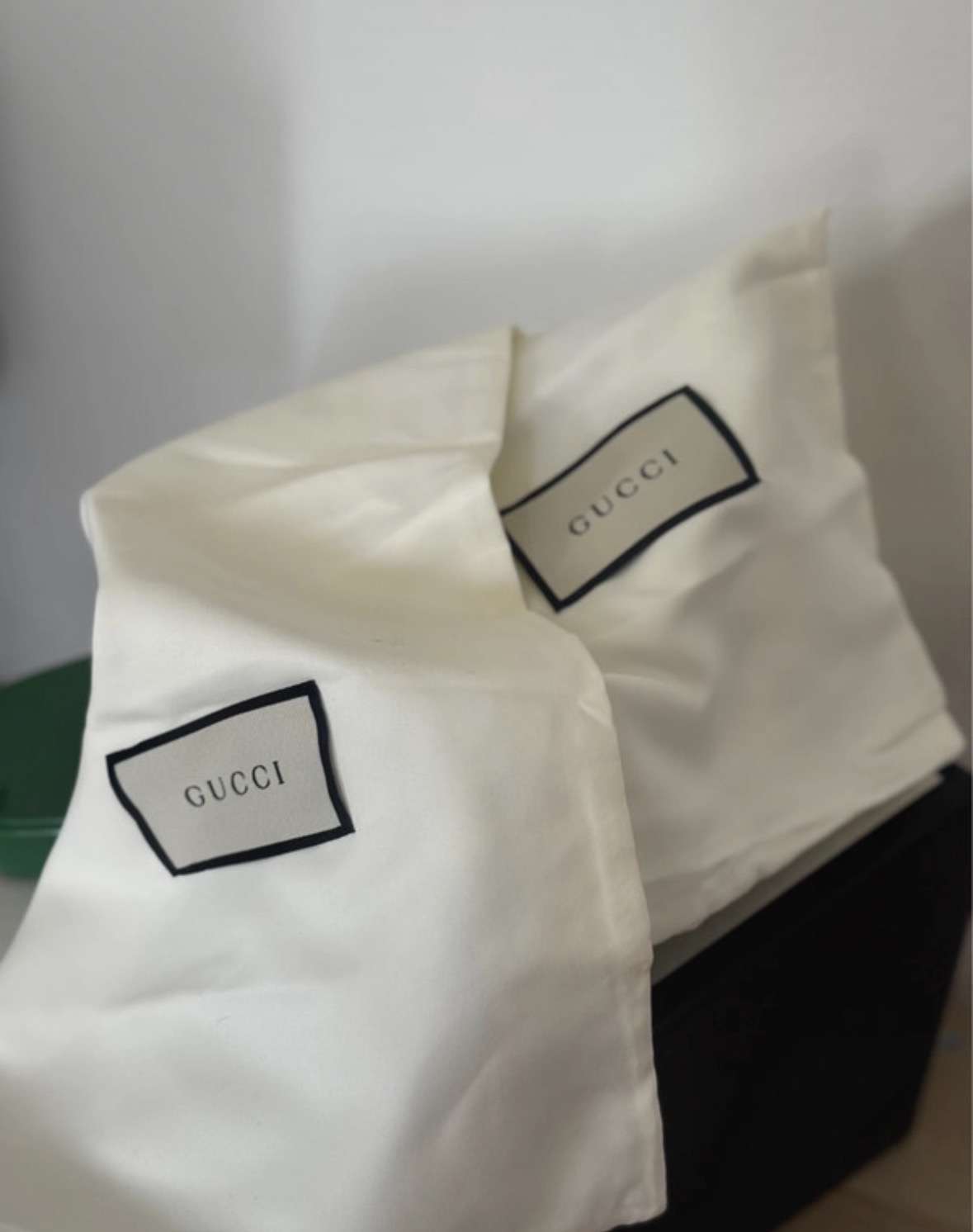 Gucci gumové sandále
