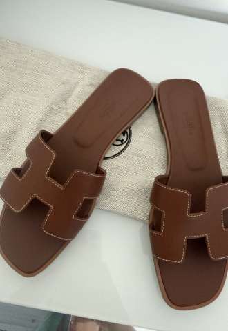 https://www.vipluxury.sk/Hermès Oran — Gold (Box Calf) 🤎