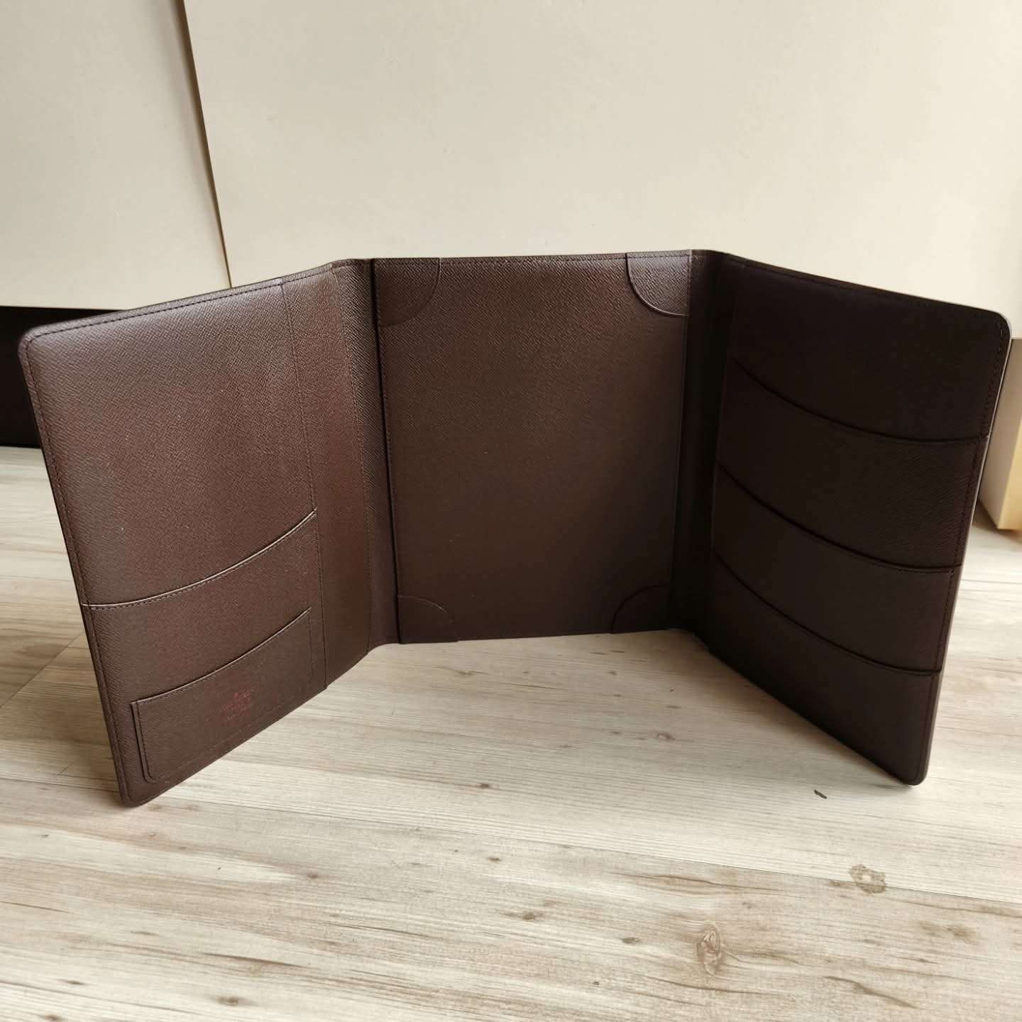 Louis Vuitton Cover