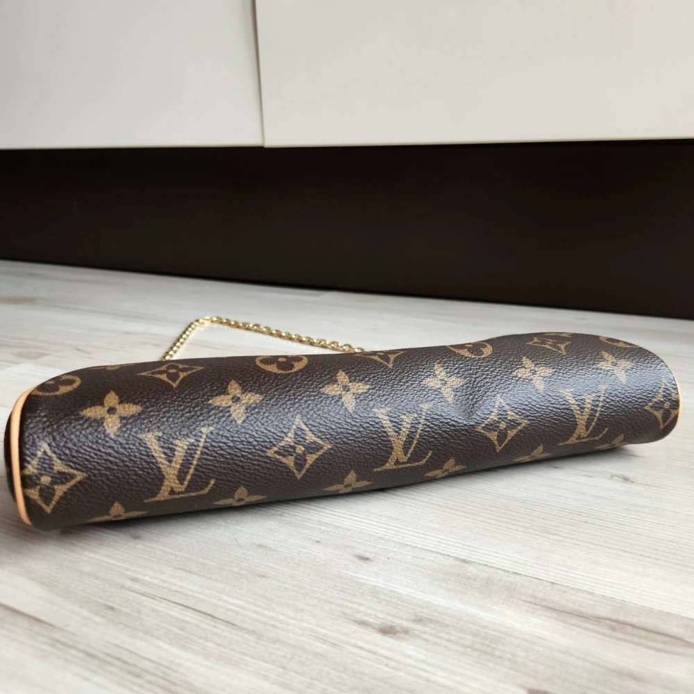 Louis Vuitton Eva