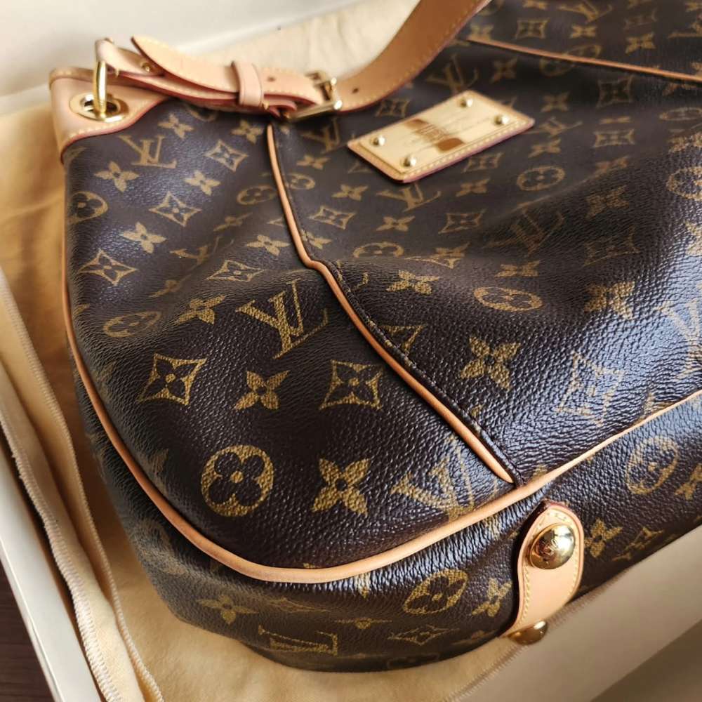 Louis Vuitton Galliera PM