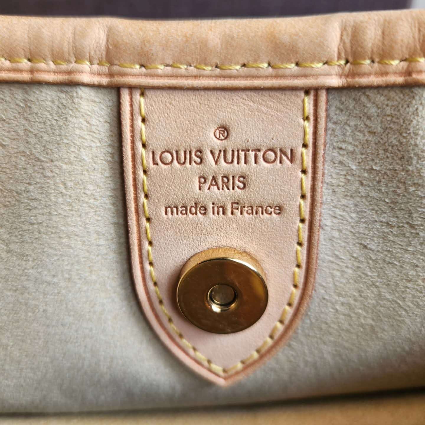 Louis Vuitton Galliera PM