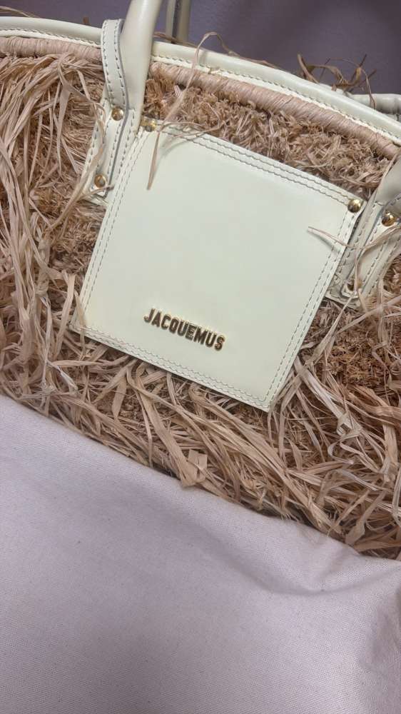 Kabelka Jacquemus nenosena