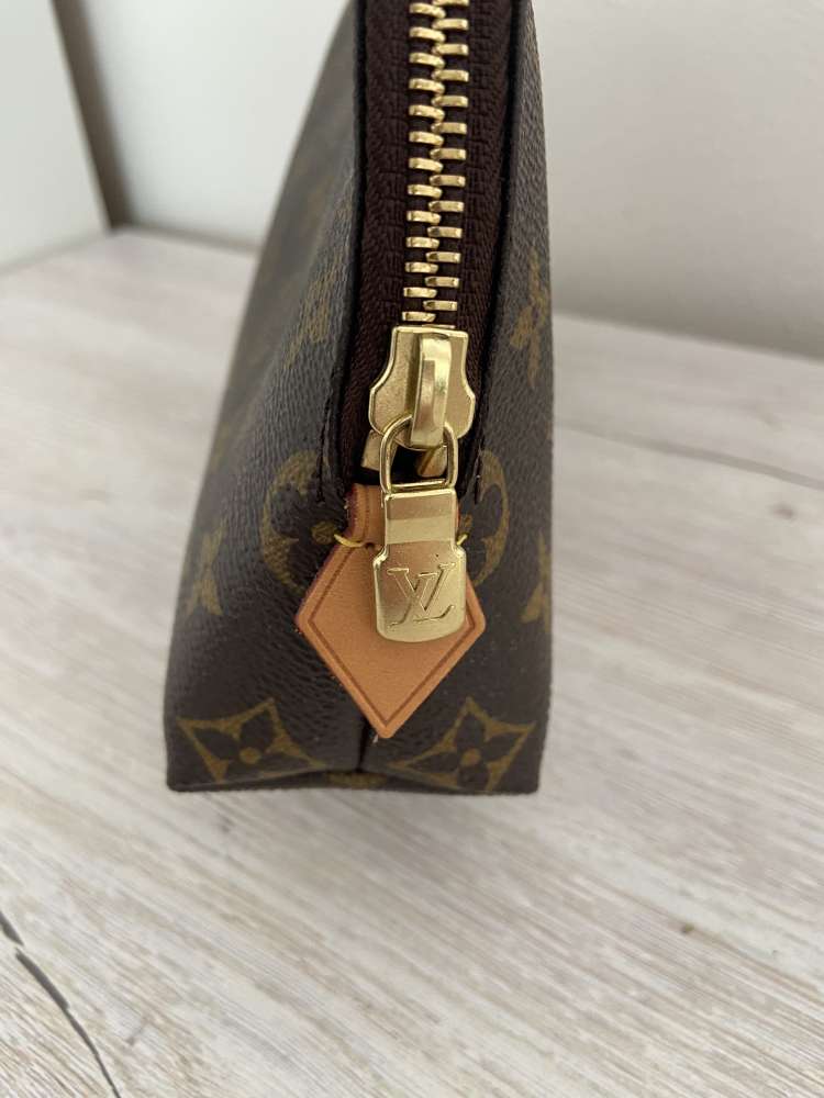 Louis Vuitton kozmeticka tasticka