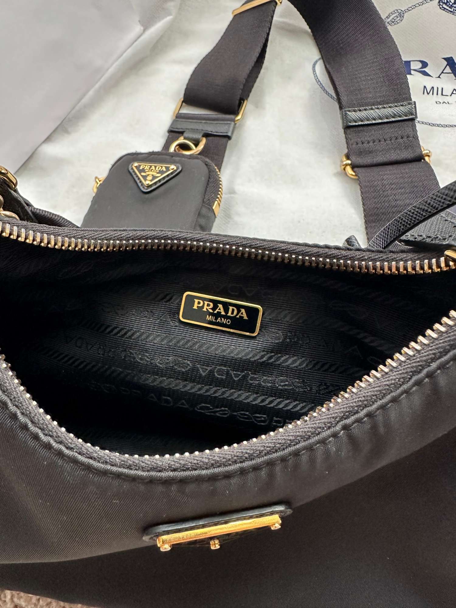 Prada kabelka