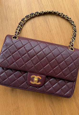 https://www.vipluxury.sk/Vintage chanel classic flap