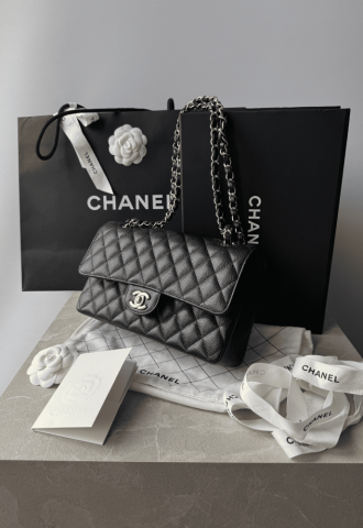 https://www.vipluxury.sk/CHANEL Classic Medium Double Flap GHW Caviar Black taška kabelka