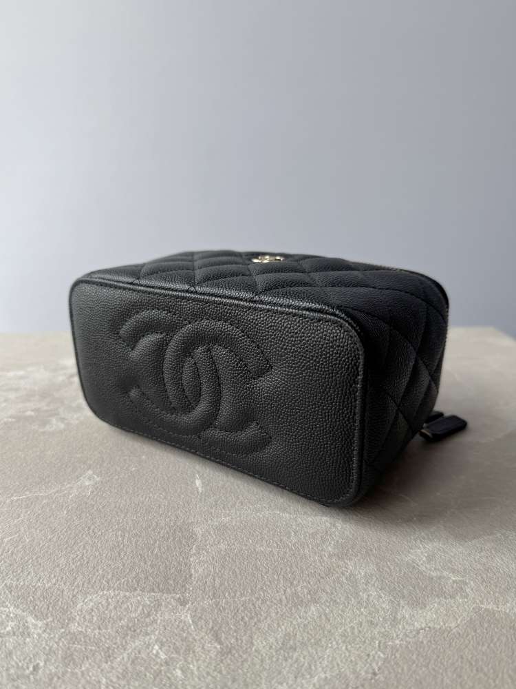 CHANEL Vanity GHW Caviar Black kabelka taška