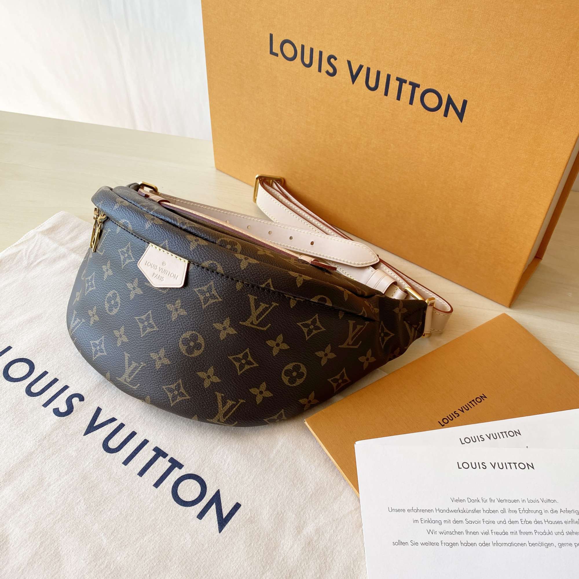 LOUIS VUITTON Bumbag taška ľadvinka | Komplet balenie + blok