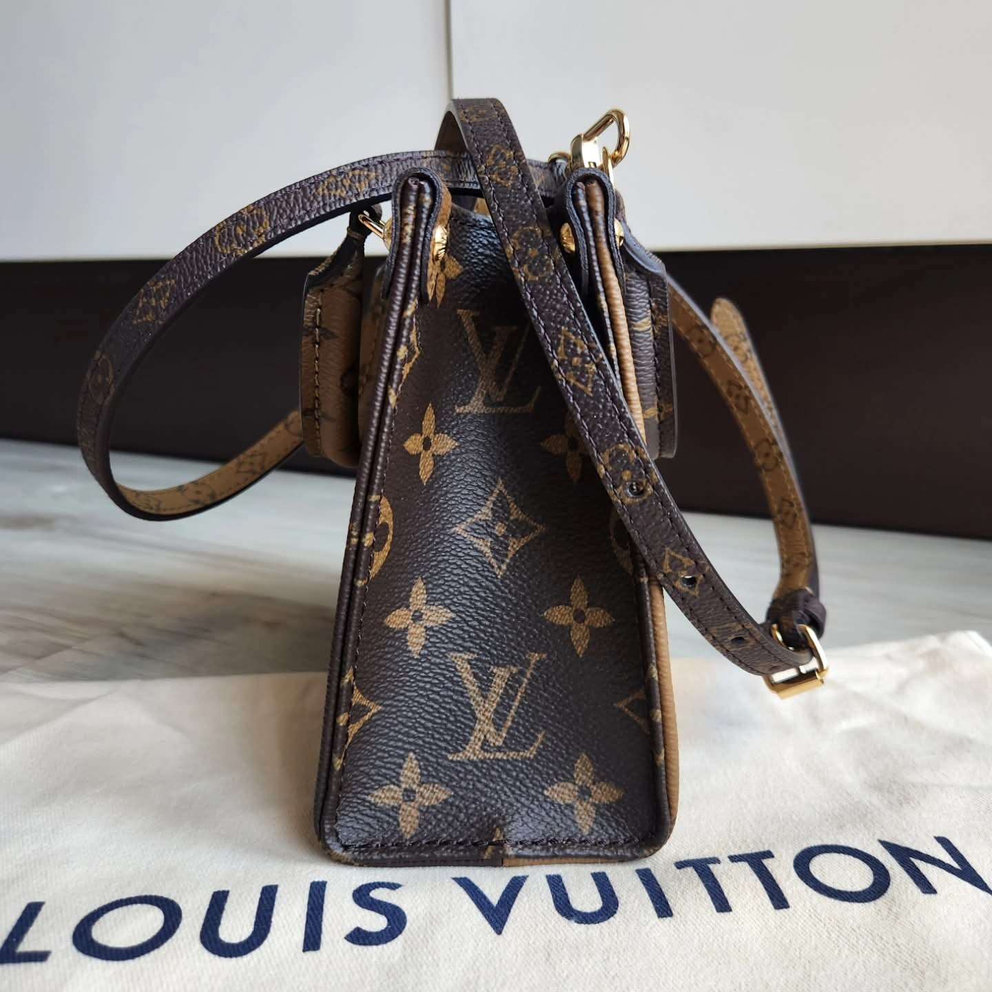 Louis Vuitton OnTheGo BB