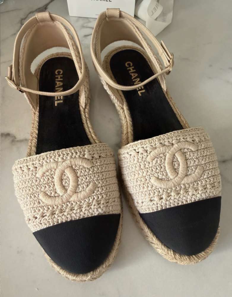 Chanel sandalky