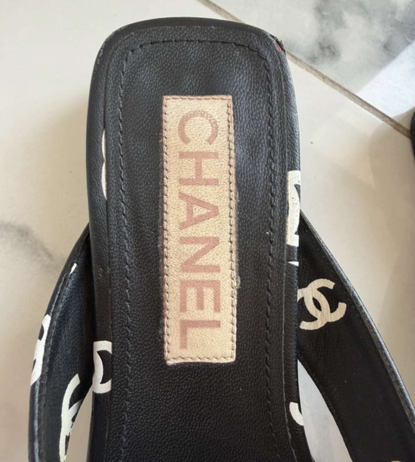 Chanel sandalky