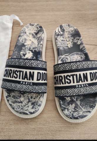 https://www.vipluxury.sk/Christian Dior šľapky
