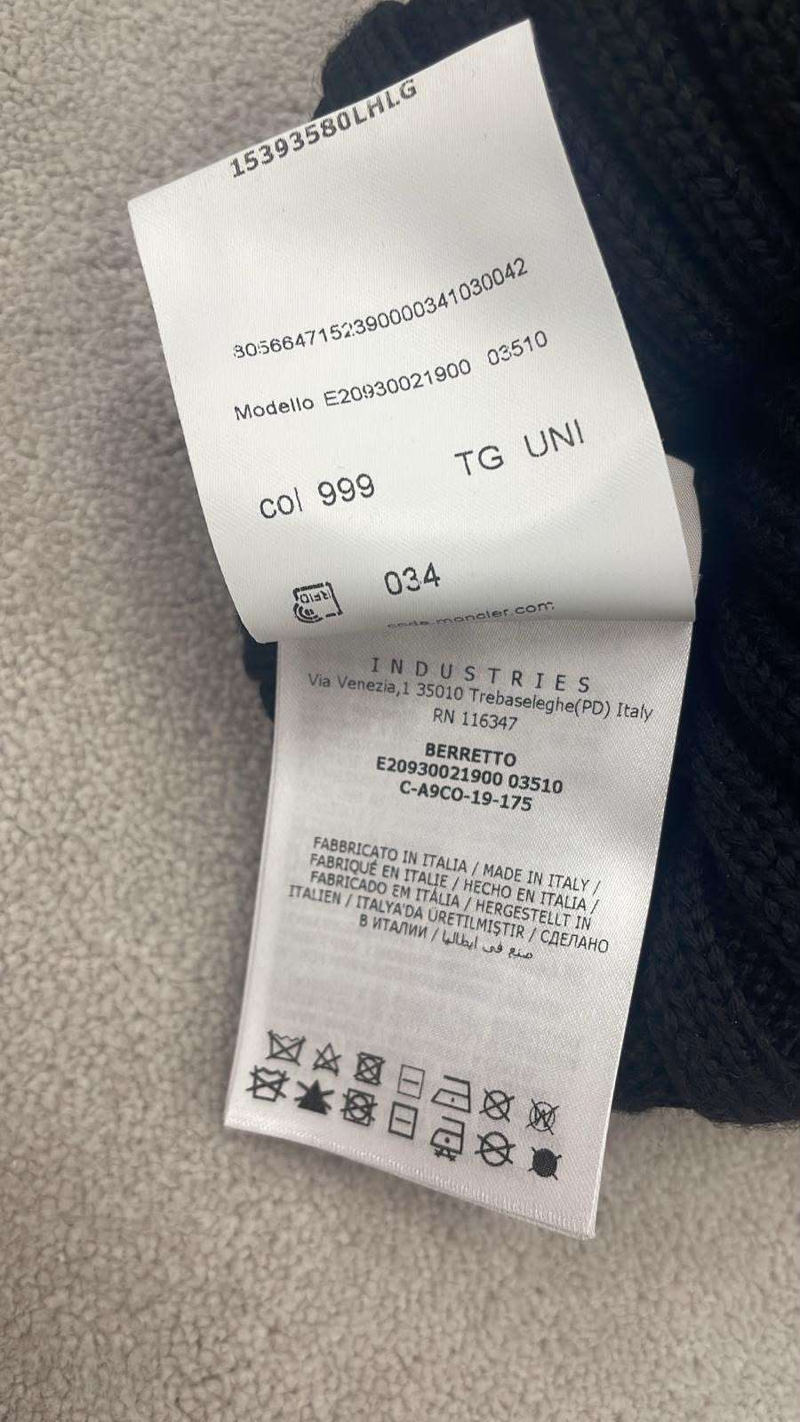Moncler čiapka damska