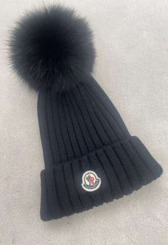 https://www.vipluxury.sk/Moncler čiapka damska