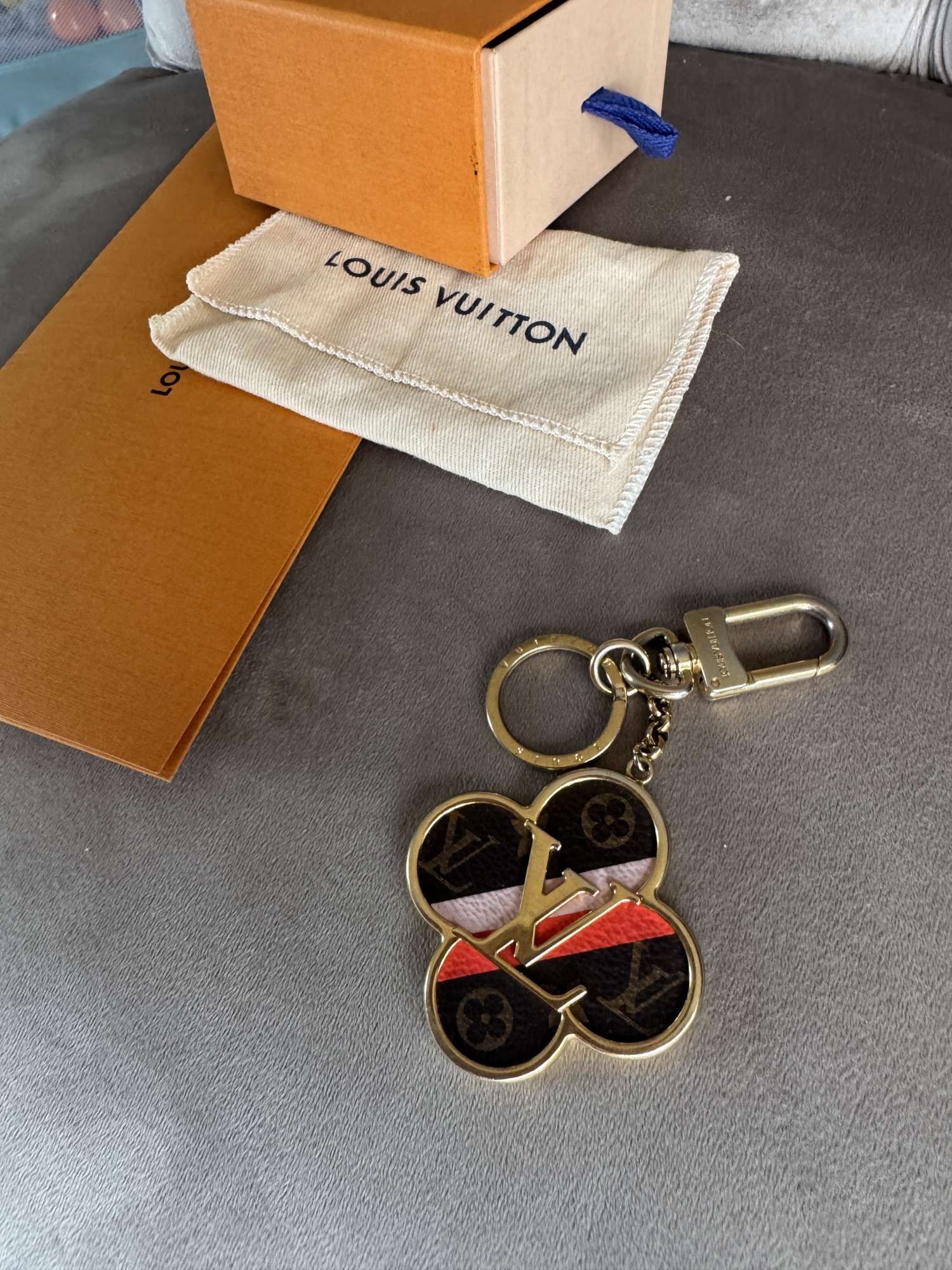 Louis Vuitton přívěsek