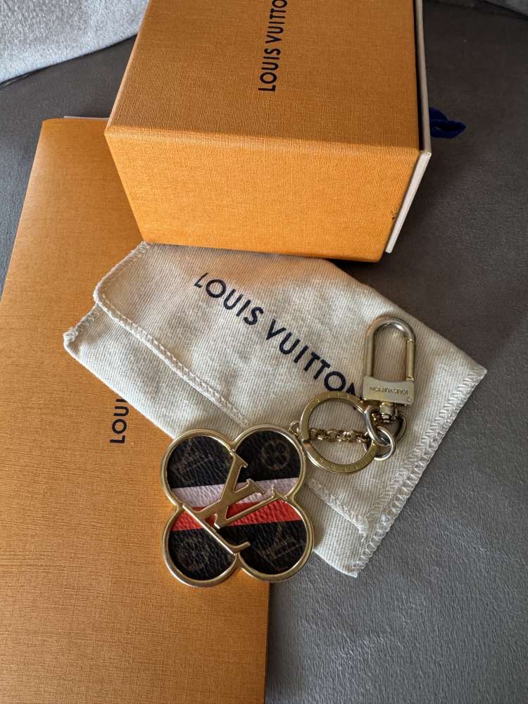 Louis Vuitton přívěsek
