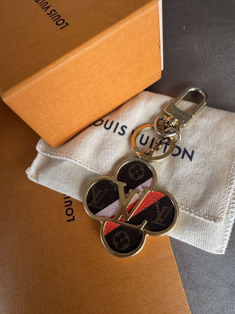 Louis Vuitton přívěsek
