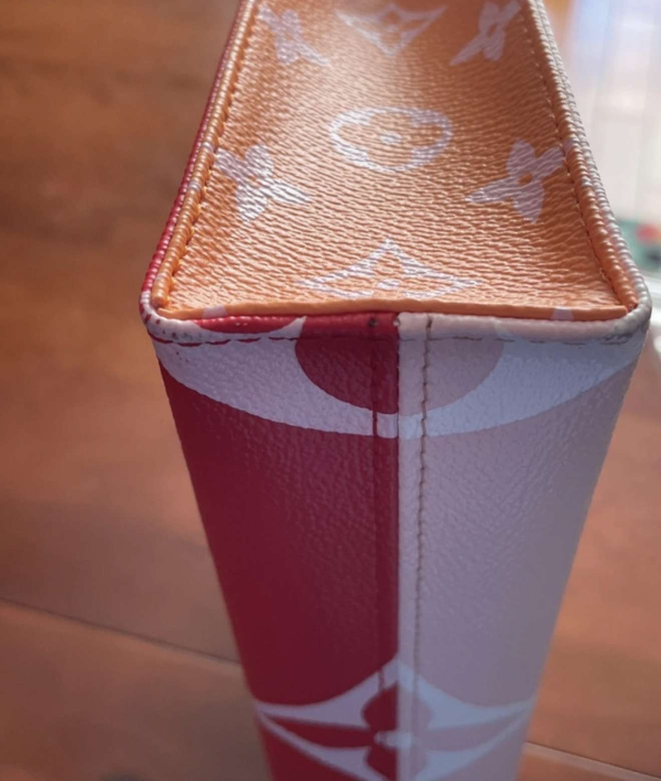 Louis Vuitton toiletka 26