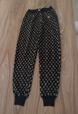 https://www.vipluxury.sk/Louis Vuitton tepláky