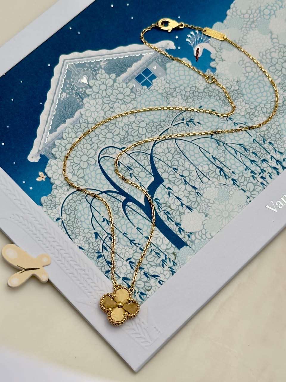 Van Cleef & Arpels Nahrdelnik